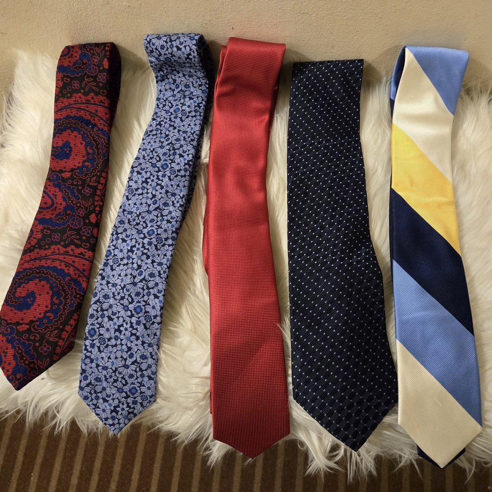 Elegant Men's Tie Set - Red, Blue, Yellow